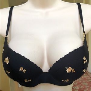 Victoria Secret Embroidered Push Up Bra